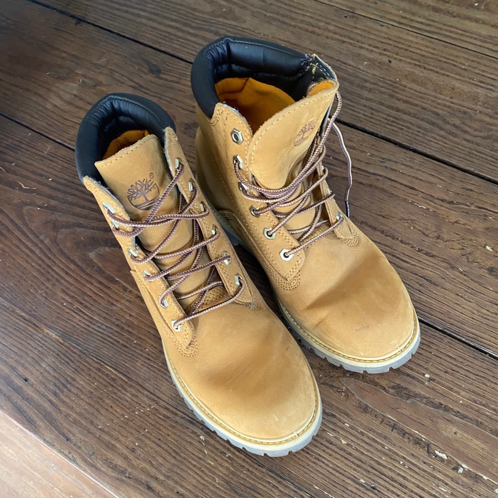 Lightly worn lady’s Timberland boots